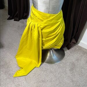 PrettyLittleThing Vibrant Yellow Asymmetrical Skirt